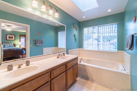 28233 Meadow Oak Ln, Escondido, CA 92026 photo 19