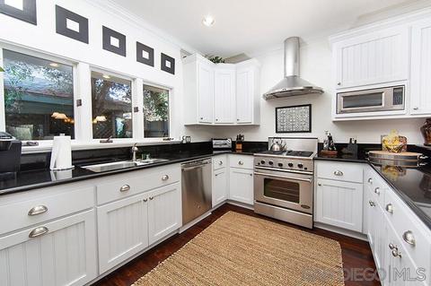 311 D Ave, Coronado, CA 92118 photo 9