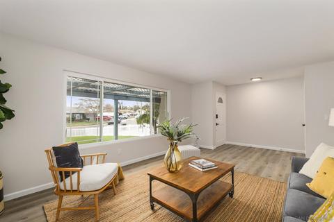 561 Danny St, El Cajon, CA 92021 photo 2