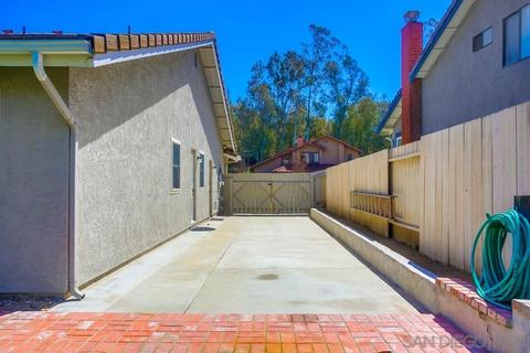 13036 Treecrest St, Poway, CA 92064 photo 32