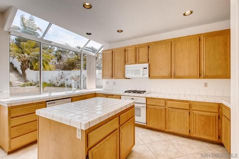 934 Gallery Dr, Oceanside, CA 92057 photo 7
