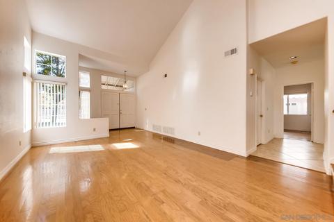 934 Gallery Dr, Oceanside, CA 92057 photo 4