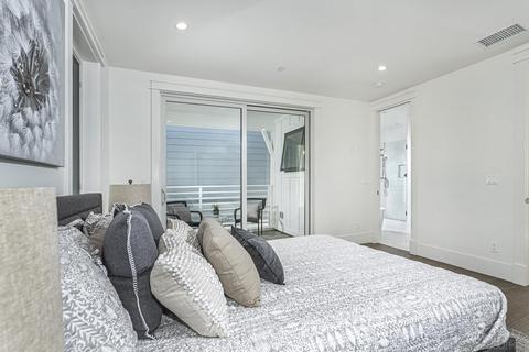 554 G Ave, Coronado, CA 92118 photo 20