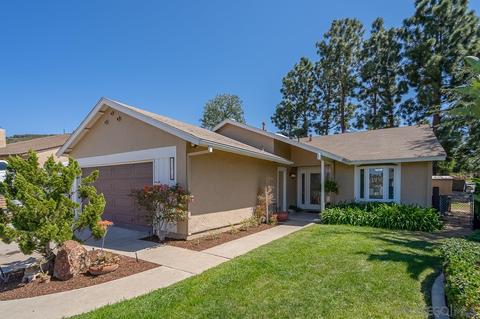 10809 Hobble Ln, Spring Valley, CA 91978 photo 2