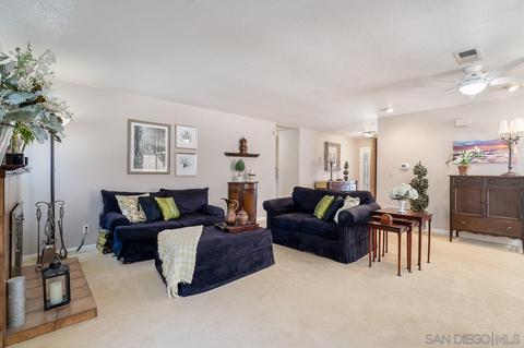 10809 Hobble Ln, Spring Valley, CA 91978 photo 6