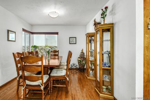 10527 Pine Grove St, Spring Valley, CA 91978 photo 5