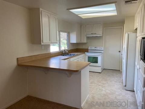 626 Hunter St, Ramona, CA 92065 photo 3