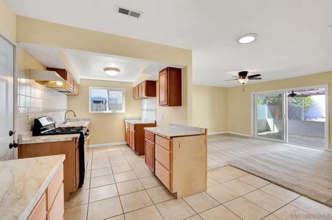 723 Flora Dr, Oceanside, CA 92057 photo 16