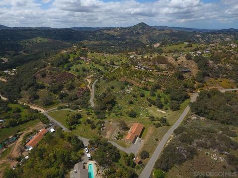 12852 Anthony Ln, Valley Center, CA 92082 photo 2