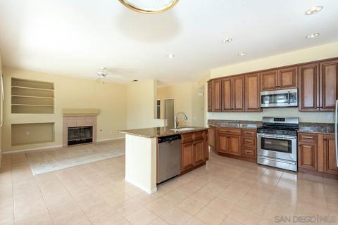 5797 Dartmoor Cir, Oceanside, CA 92057 photo 12