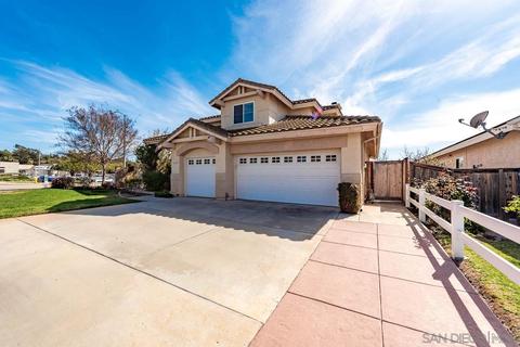5797 Dartmoor Cir, Oceanside, CA 92057 photo 2