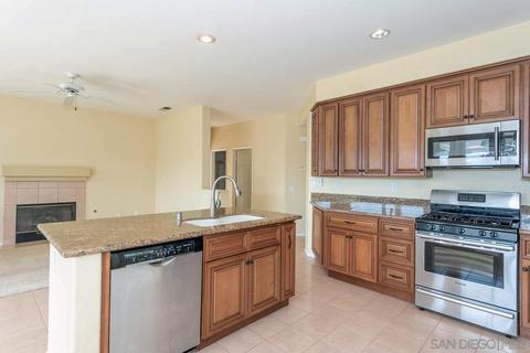 5797 Dartmoor Cir, Oceanside, CA 92057 photo 6