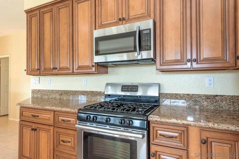 5797 Dartmoor Cir, Oceanside, CA 92057 photo 8