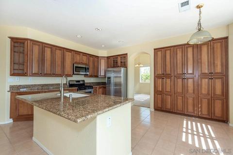 5797 Dartmoor Cir, Oceanside, CA 92057 photo 4
