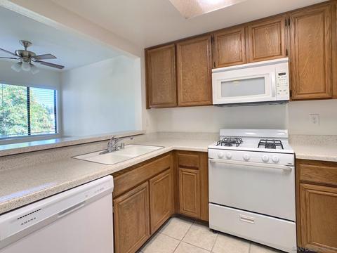 2906 Alwood Ct, Spring Valley, CA 91978 photo 11