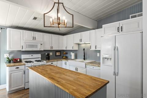 8605 Ellsworth Ln, Santee, CA 92071 photo 9