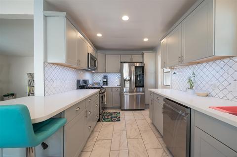 8444 El Paso St, La Mesa, CA 91942 photo 5
