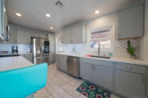 8444 El Paso St, La Mesa, CA 91942 photo 6