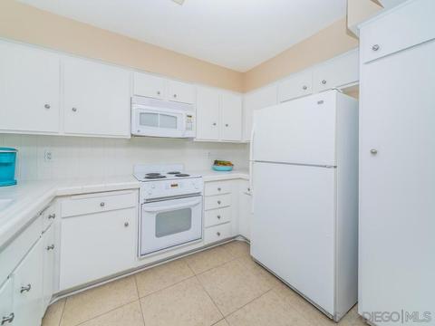 4479 Kittiwake Way, Oceanside, CA 92057 photo 14