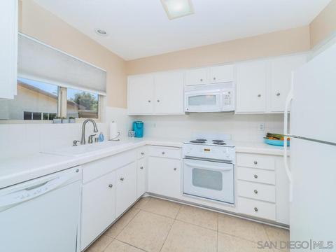 4479 Kittiwake Way, Oceanside, CA 92057 photo 13