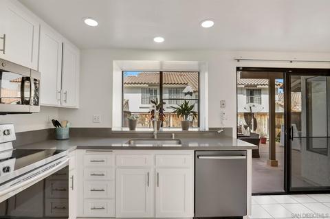 1651 S Juniper St #237, Escondido, CA 92025 photo 4