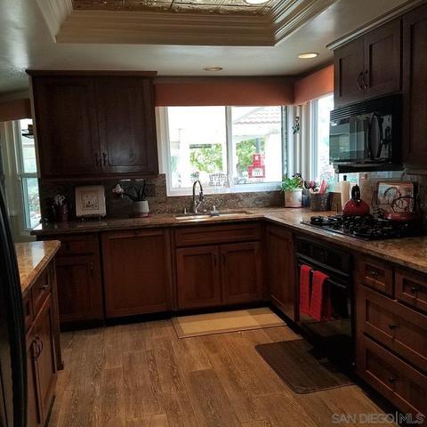 822 Chateau Pl, Escondido, CA 92029 photo 6