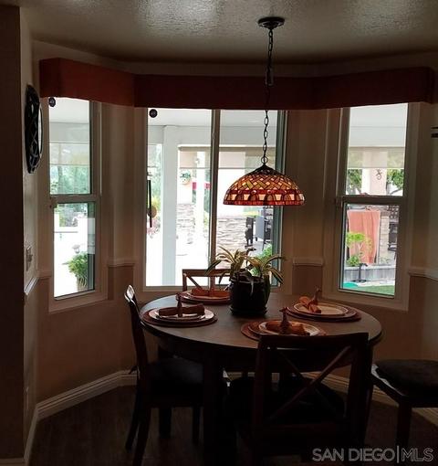 822 Chateau Pl, Escondido, CA 92029 photo 8