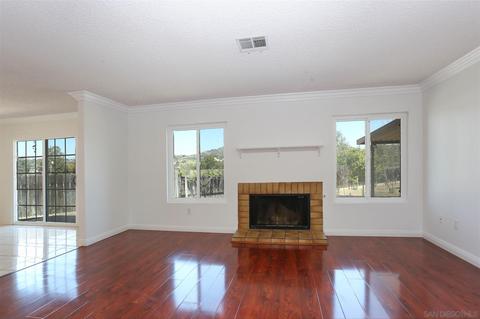 3051 Avenida De Lamar, Spring Valley, CA 91977 photo 8