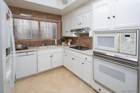 938 D Ave #A, Coronado, CA 92118 photo 17