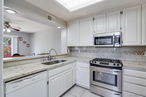 12891 Carriage Heights Way, Poway, CA 92064 photo 8