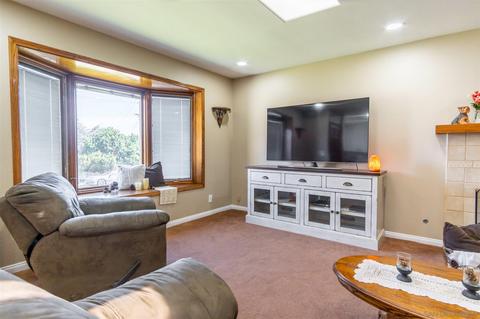 7953 Woodpecker Way, Santee, CA 92071 photo 10