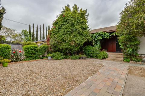 919 S Spruce St, Escondido, CA 92025 photo 4