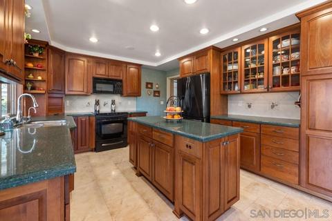 17576 Saint Andrews Dr, Poway, CA 92064 photo 9