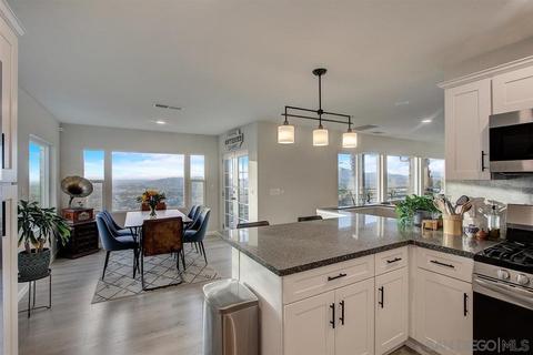 4360 Summit Dr, La Mesa, CA 91941 photo 9