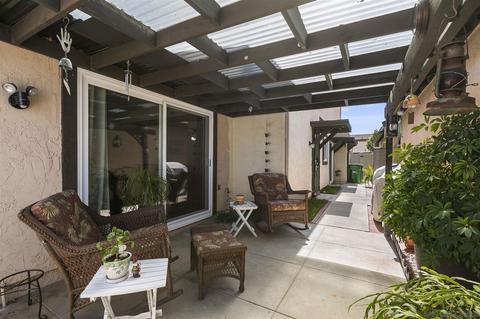 10366 Rochelle Ave, Santee, CA 92071 photo 2