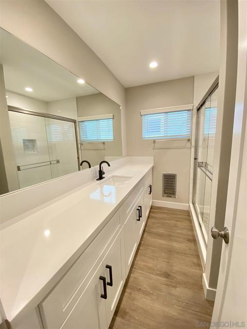 5243 E Falls View Dr, San Diego, CA 92115 photo 11