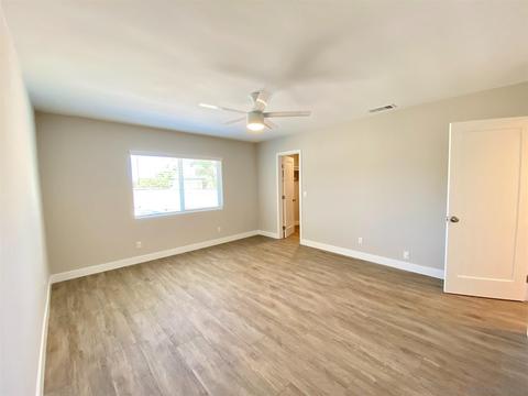 5243 E Falls View Dr, San Diego, CA 92115 photo 10