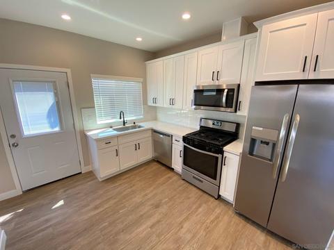 5243 E Falls View Dr, San Diego, CA 92115 photo 14
