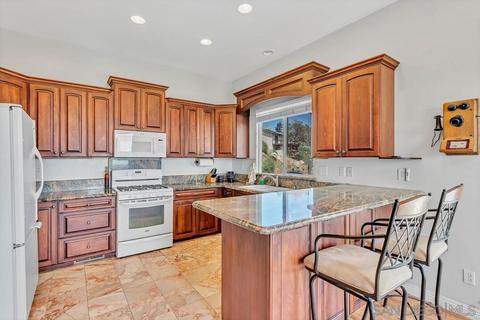 11217 Oak Creek Dr, Lakeside, CA 92040 photo 5