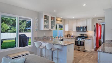 388 Compass Rd, Oceanside, CA 92054 photo 7