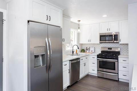 7105 Boulevard Dr, La Mesa, CA 91941 photo 9