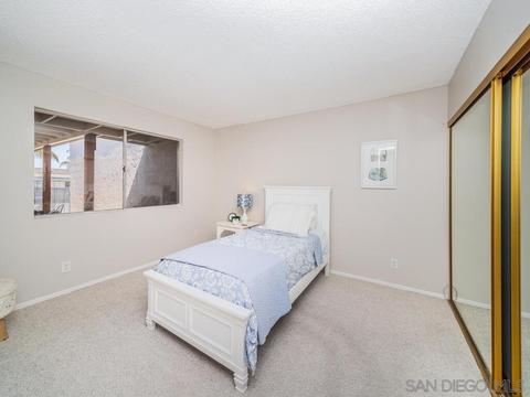 4406 Chickadee Way, Oceanside, CA 92057 photo 18