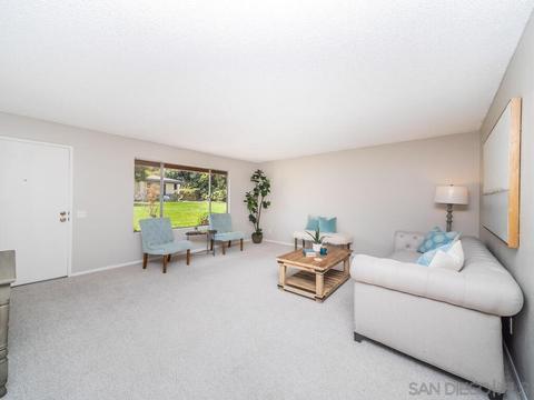 4406 Chickadee Way, Oceanside, CA 92057 photo 2