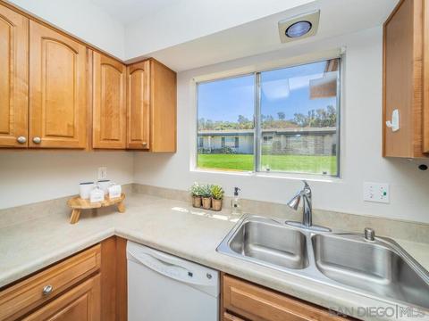 4406 Chickadee Way, Oceanside, CA 92057 photo 10