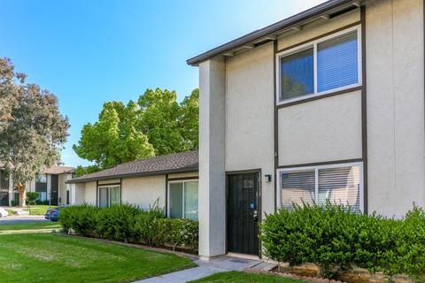 10119 Carefree Dr, Santee, CA 92071 photo 2