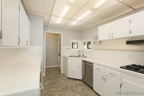 5965 Bob St, La Mesa, CA 91942 photo 6