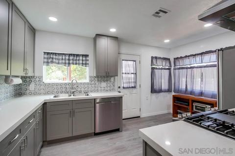 217 E 13th Ave, Escondido, CA 92025 photo 4
