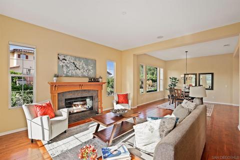 2074 Amparo Ct, Escondido, CA 92025 photo 5