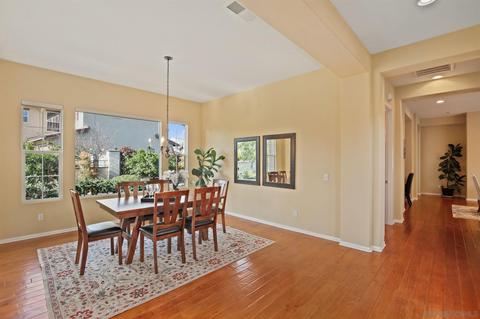2074 Amparo Ct, Escondido, CA 92025 photo 8