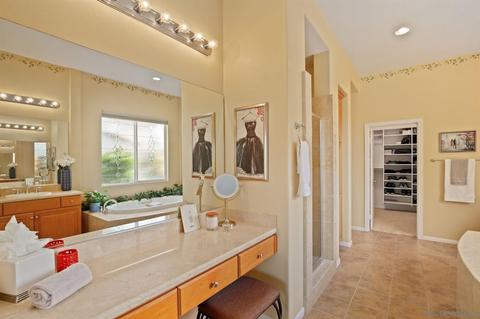 2074 Amparo Ct, Escondido, CA 92025 photo 29